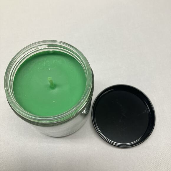 Bath & Body Works TREE FARM Single Wick Scented Candle 7 oz. - Picture 4 of 6